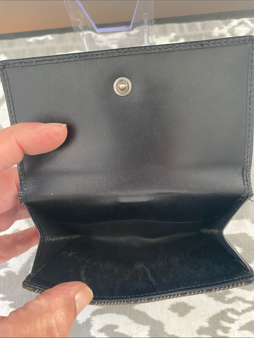 Gucci Jackie GG Canvas Black Leather Compact Wallet - Picture 8 of 10